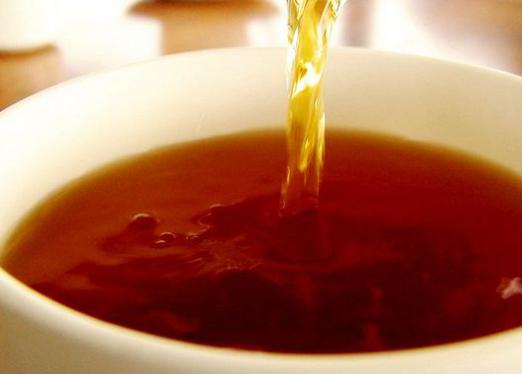 Koľko kalórií je v čaji s cukrom?