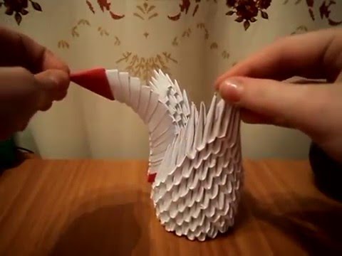 Ako urobiť origami labuť?